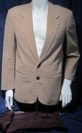 CHAQUETA CARAMELO Y PANTALON XXX Color Vino-Crema (1)